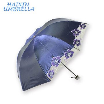 Promotionnel Brodé en gros Manuel Ouvert Protection UV pliant parapluie cutomized sun